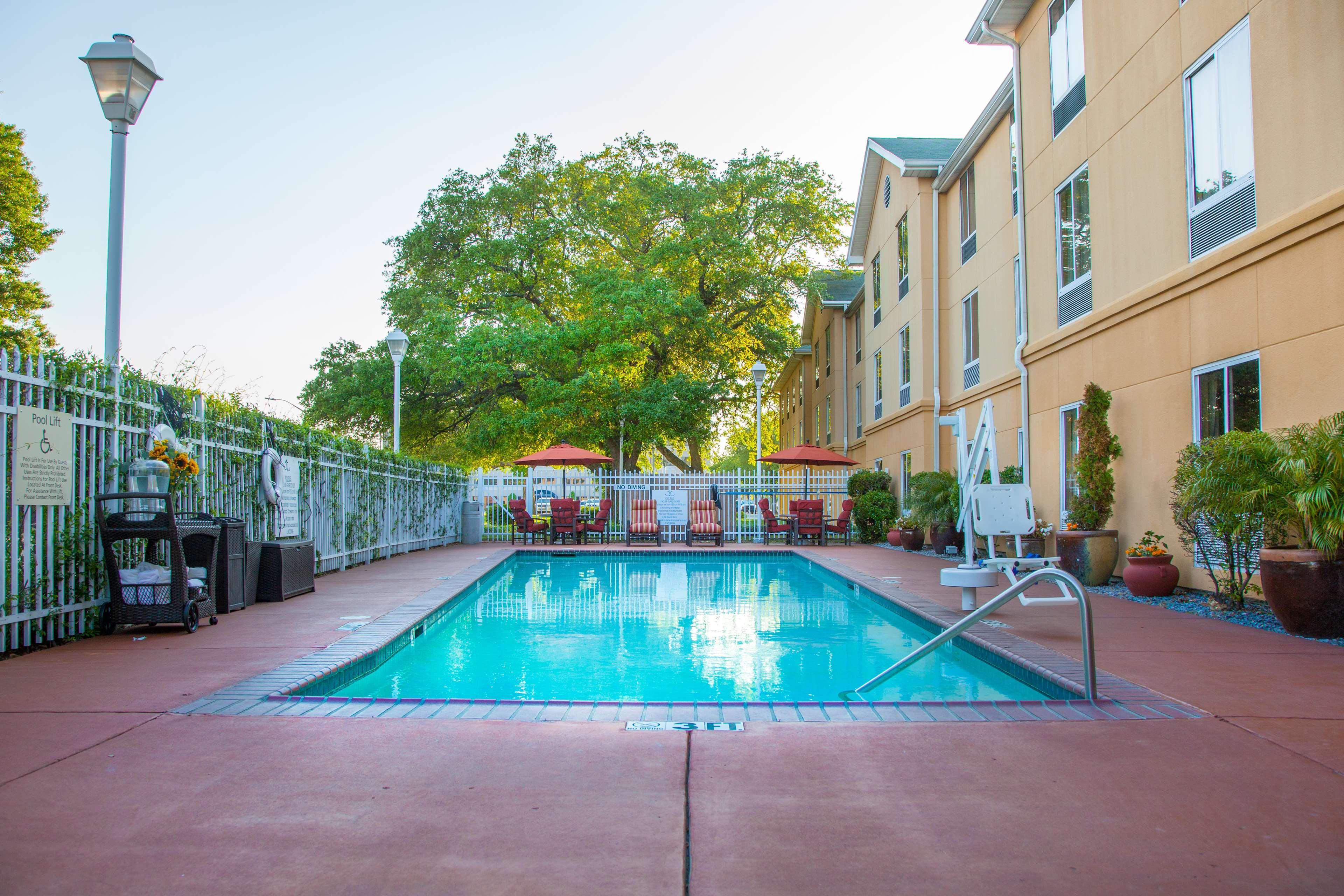 Hampton Inn & Suites New Orleans/Elmwood Harahan Esterno foto